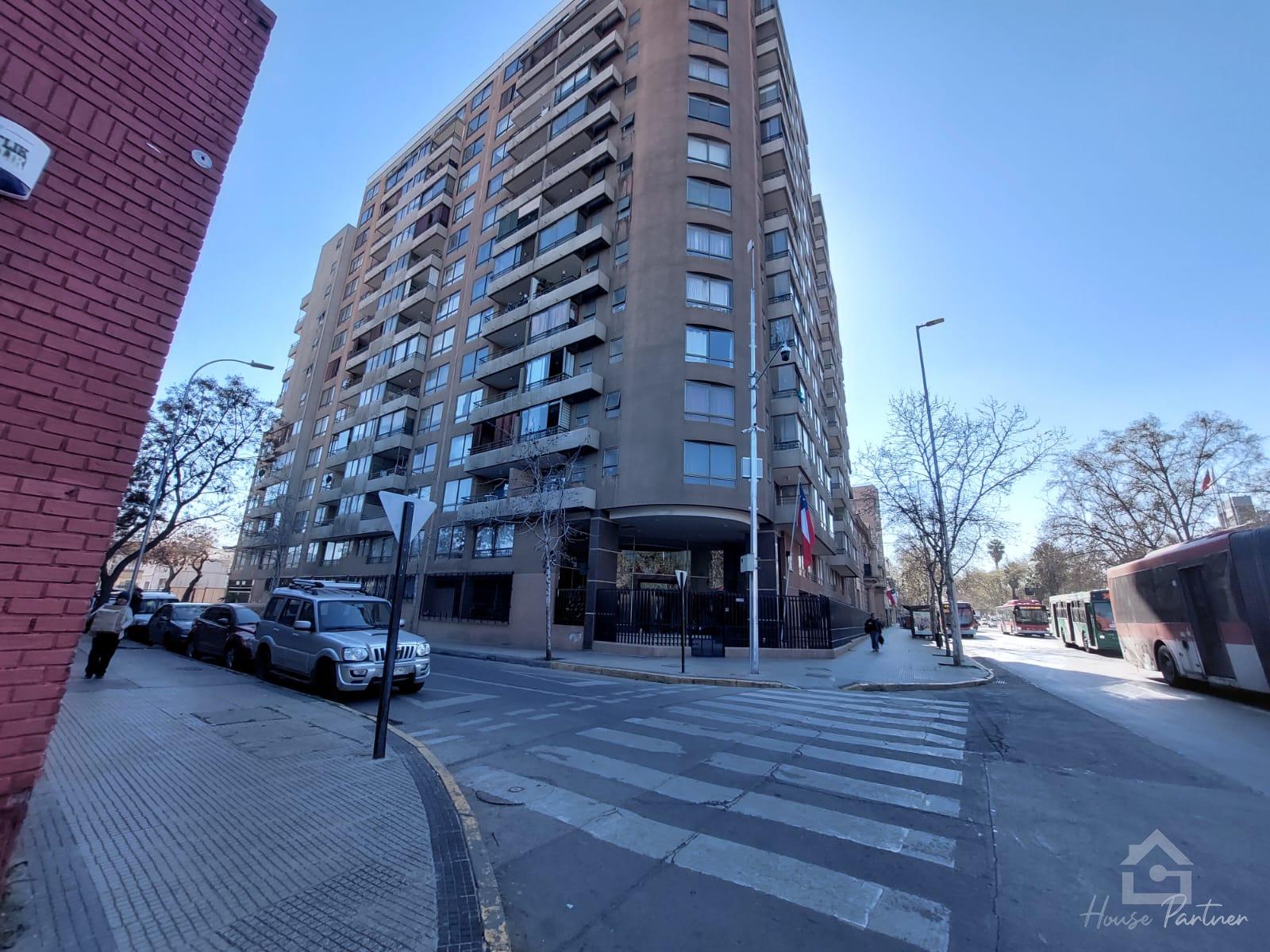 Departamento En Venta. 1 D, 1 B Alameda Metro Unión Latinoamericana